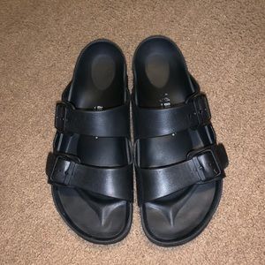Black Rubber Arizona Birkenstocks!